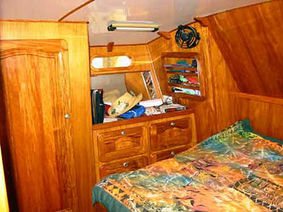 Roberts 434 Gallery - interior/exterior Version D - aft cabin shot 2