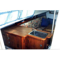 Roberts 22 Trailer Sailer Gallery -  interior photos p2