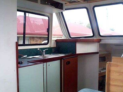 Roberts Coastworker 30 MK2 semi displacement - interior taking shape