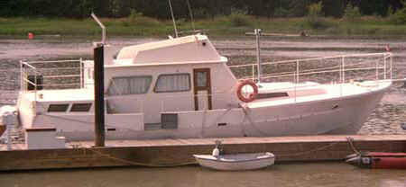 This Roberts Waverunner 45 boat was built by Trident Welding from British Colombia.