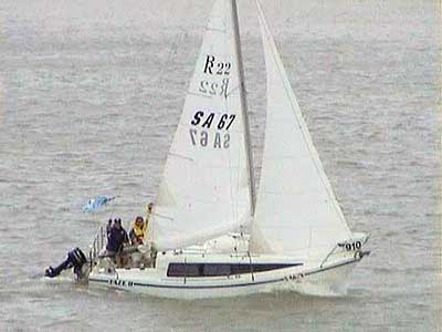 Roberts Trailer Sailer 22 - in the regatta racing 02