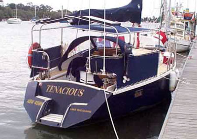 Roberts 28 Gallery – Tenacious showing her modified transom designed by Greg