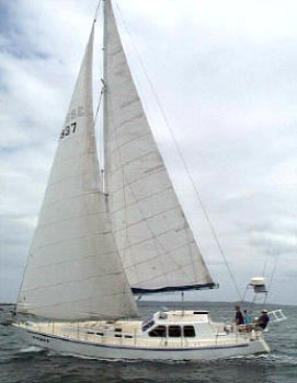 Australian based Roberts 39 out having fun on the water 02