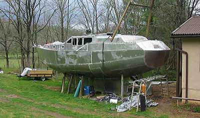 Roberts 432 Gallery - photo looking at the stern