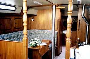 Roberts 434 large interior 02