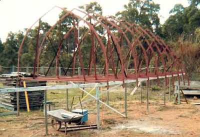 Roberts Norfolk 43 Gallery - standing of frames on strongback