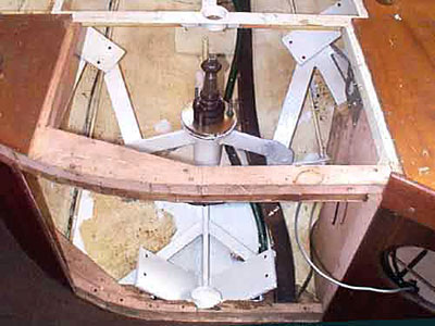 Mauritius / Norfolk 43 Gallery rudder modification - support struts for the rudder tube