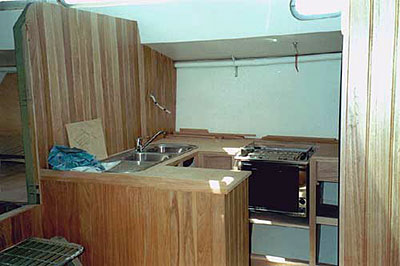 Roberts 53 Gallery - multi chine steel yacht - sink and stove